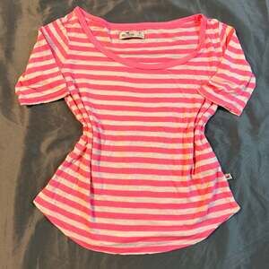 Hollister T-Shirt